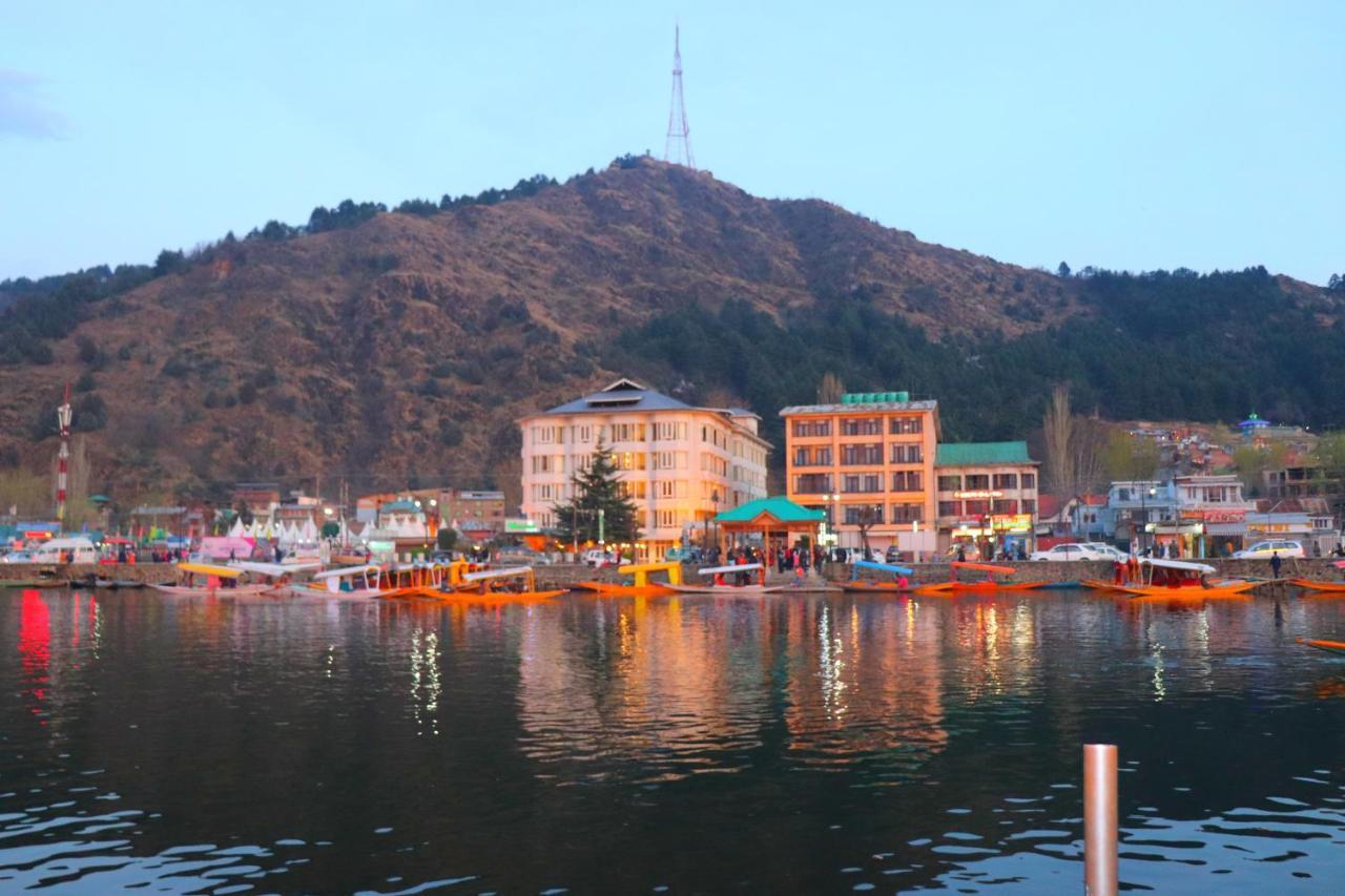House Boat New Pala Palace Srīnagar 外观 照片